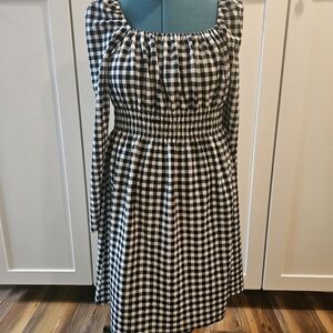 Black and White Gingham Long Sleeve Dress
